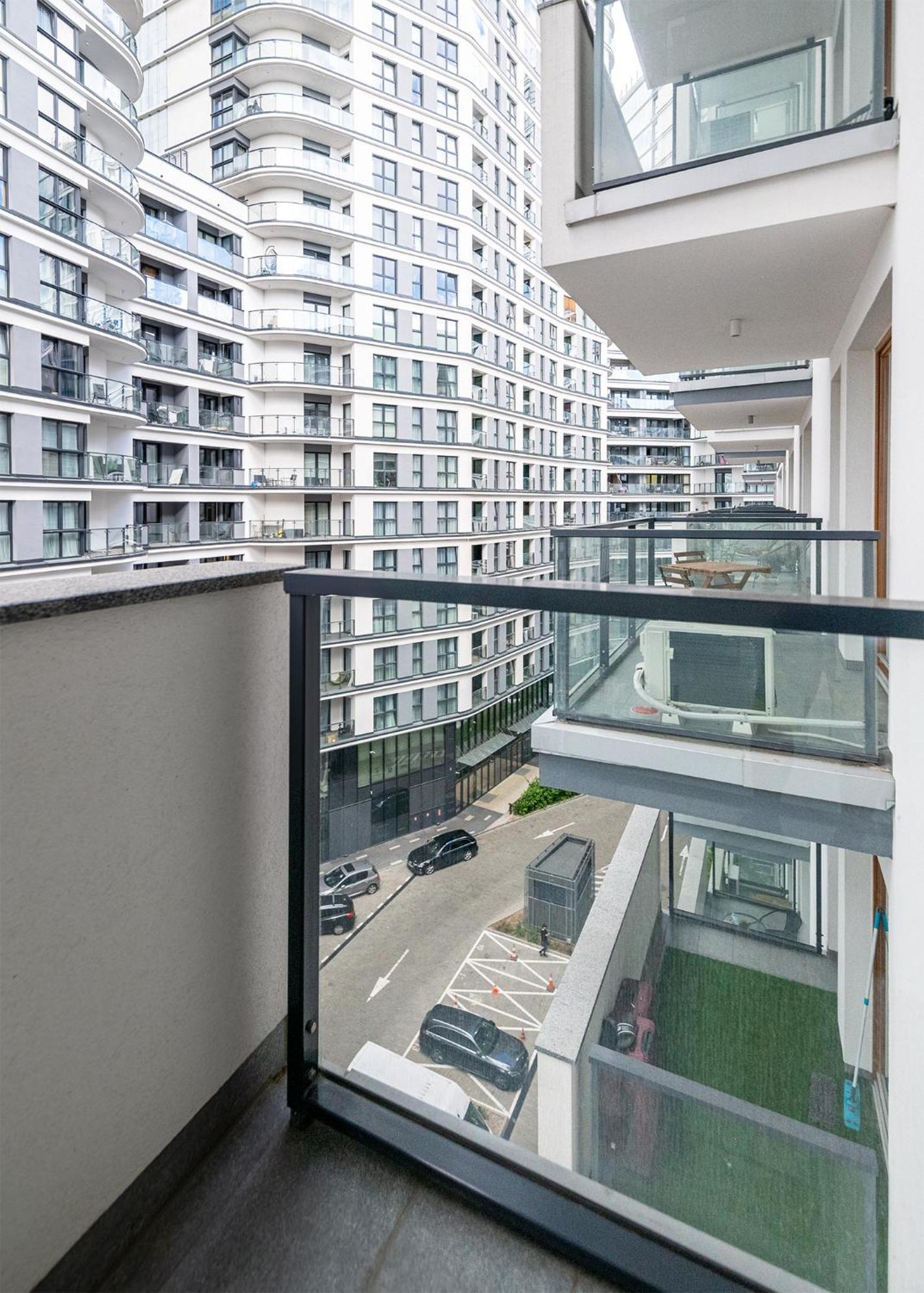 Rentplanet - Apartamenty Kasprzaka Warszawa Eksteriør bilde